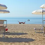 Great With A Lovely Patio Апартаменты