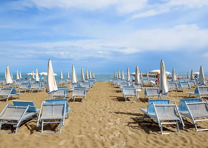 Great With A Lovely Patio Apartament